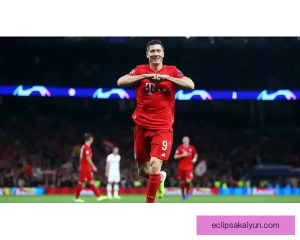 莱万多夫斯基巴萨合同动态