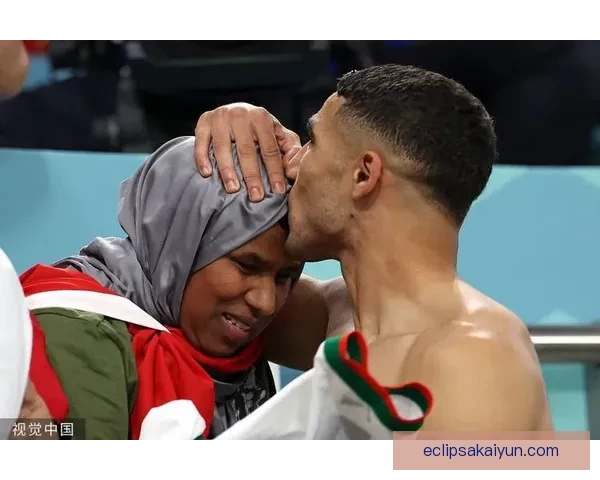 阿什拉夫在摩洛哥国家队中的表现稳健，备受期待的未来前景引人关注